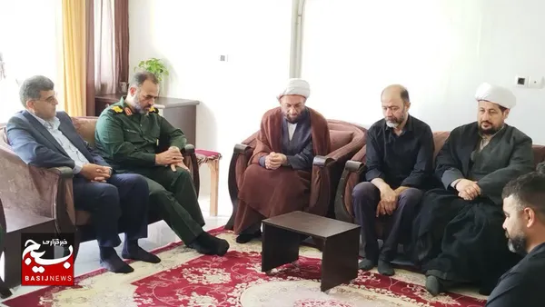 دیداربا خانواده شهدای اقتدار آستانه اشرفیه