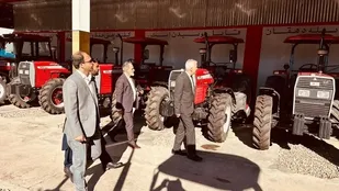 بازدید سرکنسول ایران از نمایندگی گروه صنعتی تراکتورسازی ایران در هرات