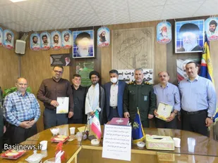 آیین معارفه فرماندهان پایگاه های مقاومت بسیج حمزه سیدالشهدا و سردار شهید سلیمانی خمینی شهر