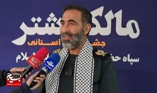 رهبری، یک سپاه در برابر دشمن است