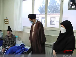 دیدار نوروزی نماینده ولی فقیه در آذربایجان شرقی با سالمندان