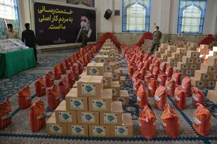 توزیع 7000 بسته معیشتی و لوازم التحریر میان نیازمندان شهرستان ری