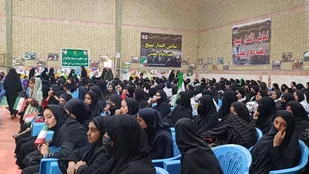 بانوان میرجاوه در میدان نمایش اقتدار