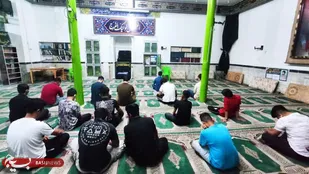 برگزاری مراسم زیارت عاشورا در سالروز شهادت استاد شهید مرتضی مطهری توسط رزمندگان وبسیجیان گردان ۱۲۰ امام حسین علیه السلام