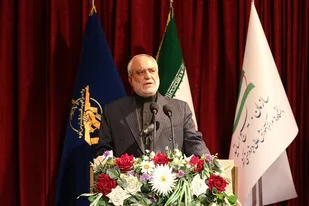 اساتید حلقه واسط میان نظام ، حوزه و دانشگاه و مردم هستند/ انتظار از استاد بسیجی تبیین حقیقت است