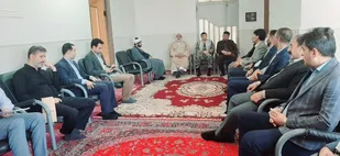 فرماندهی و کادر سپاه رودبار جنوب با امام جمعه شهرستان دیدار کردند