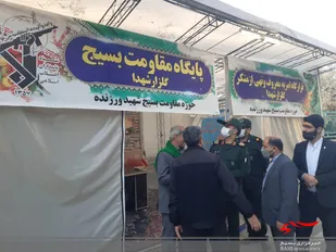 بازدید فرمانده سپاه استان قم از پایگاه گلزار شهدا