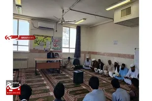 محفل انس با قرآن به مناسبت هفته بسیج در دانشگاه پردیس گلشن برگزار شد