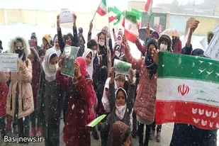 برگزاری جشن سالروز پیروزی انقلاب اسلامی در حوزه حضرت مریم (س) همدان