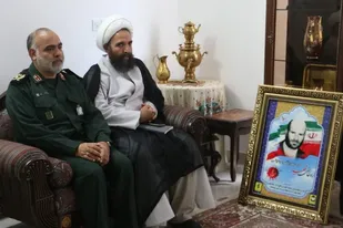 دیدار مسئولان سپاه انصارالرضا(ع) و قائم مقام نماینده ولی فقیه در استان با خانواده شهید "محمدباقر موهبتی"