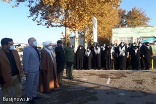 صبحگاه مشترک نیروهای نظامی و انتظامی به مناسبت هفته بسیج در تویسرکان