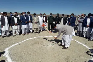 کلنگ زنی پارک کوهستان در بخش هیدوچ سیب و سوران