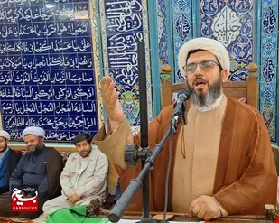 عده ای سیرت منافقانه خود در خصوص ولایت نشان می دهند