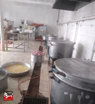 افطاری۲۰هزار نفری،گروه جهادی شهیده زینب کمایی به مددجویان دراهواز
