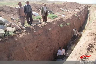 احیاء و مرمت قنات روستای دهمیان کوهسرخ به همت بسیج سازندگی سپاه ناحیه کاشمر