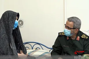 دیدار سردار غیب پرور با دو خانواده شهید بوشهری