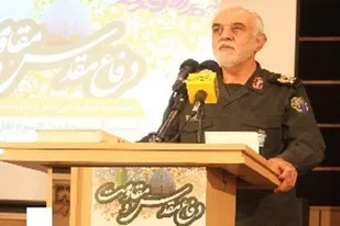 شعر دفاع مقدس ترکیبی از حماسه و عرفان است