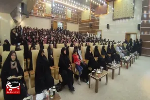 همایش زنان و دختران انقلابی، حماسه ساز و حاج قاسم سلیمانی در زاهدان در حال برگزاری است