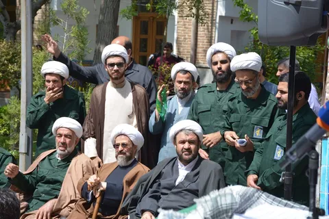 اجتماع طلاب و حوزه های علمیه استان تهران در حمایت از سپاه پاسداران