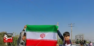 دزفولی ها در راهپیمایی ۲۲ بهمن حماسه آفریدند