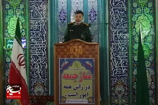 شهدا با خون خود درخت انقلاب را آبیاری کردند