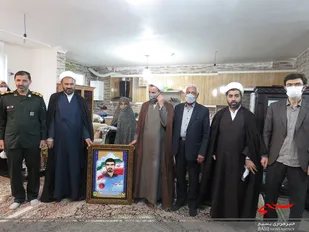 بازدید حجت الاسلام عسکری و حجت الاسلام جلیلیان از خانواده شهید گل آور