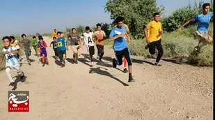 برگزاری مسابقه ورزشی  به مناسبت دهه ولایت در روستای سید حسین حمیدیه