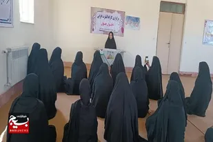 مهارت&zwnj;افزایی دختران جوان در شهرستان خاش به مناسبت هفته بسیج برگزار شد