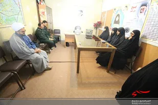 مسئول نمایندگی ولی فقیه در ناحیه مقاومت بسیج امام صادق (ع) اصفهان از حوزه&zwnj; 11 خواهران بازدید کرد
