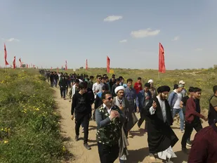 حضور کاروان راهیان نور دانش آموزی اردبیل در یادمان شهدای فکه