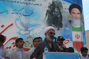 بايد با تفكر انقلابي در برابر استكبار ايستاد