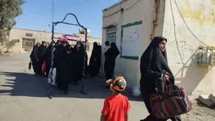 اعزام خواهران بسیجی شهرستان کهنوج به اردوی زیارتی مشهد مقدس