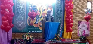 نگاه غرب به زن با فریب آزادی و با نگاه بردگی است