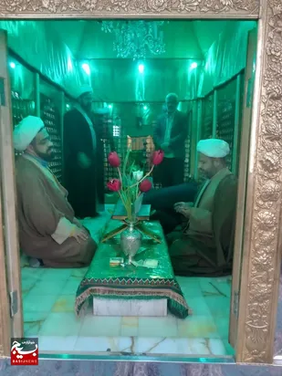 غبارروبی امامزادگان شهرکرد در آخرین روز از ماه شعبان
