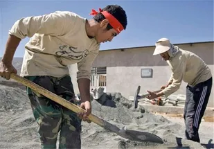 خدمت رسانی بسیجیان سمنانی به نیازمندان در طرح بهار خدمت