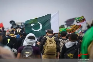 نقاط مختلف زاهدان در حال خدمت رسانی به زائرین پاکستانی هست