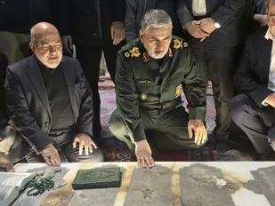 فرمانده سپاه خوزستان: حرم سبزقبا (ع) با اتحاد و همراهی مردم و مسوولان بازسازی خواهد شد