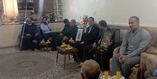 دیدار مسئولین بسیج کارگری کشور و خوزستان با خانواده شهید &laquo;محمدرضا نجف&zwnj;پور&raquo;
