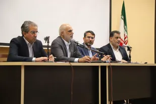مسئولین اقتصادی استان در جمع دانشجویان حاضر شدند