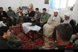 دیدار بسیجیان و پایوران سپاه ناحیه کیار با امام جمعه شلمزار