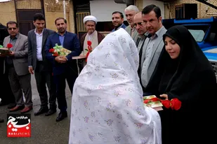 اهدای جهیزیه به نوعروسان شهرستان بهارستان با هدف ترویج ازدواج آسان