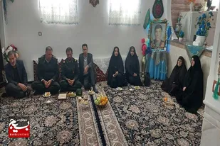 امروز هر چه داریم به برکت خون شهدا و ایثار خانواده آنان است
