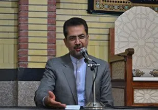 نمی توانیم 30 سال مملکت را نگه داریم تا خانم ابتکار کاری کند/ محیط زیست هیچ برنامه ای ندارد