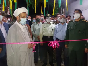 نمایشگاه ستارگان هدایت دربهاباد افتتاح شد/ ابعاد دفاع مقدس به درستی برای نسل جوان تبیین شود
