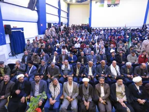 بسیجیان فریدن در اجتماعی پرشور در هفته بسیج