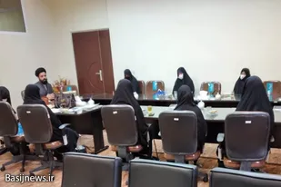 نشست بصیرتی مربیان حلقات شجره طیبه صالحین بهار