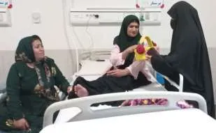عیادت از بیماران در شهر لردگان