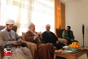 دیدار مسئول نمایندگی ولی فقیه در سپاه انصارالحسین(ع) با خانواده پاسدار بازنشسته و وابسته