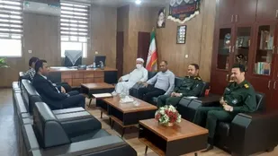 دیدار امام جمعه اهل سنت با فرمانده سپاه شهرستان عسلویه