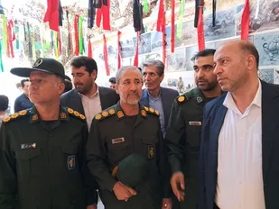 بازدید مسئولان سپاه میانه از نمایشگاه عکس